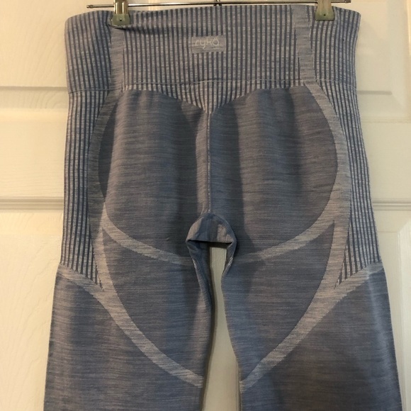 Ryka Compression Leggings Womens Lt. blue Nylon Blend Performance Contouring XL - Picture 7 of 12